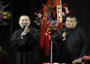 岳云鹏：在欢笑与泪水之间诠释生活的幽默