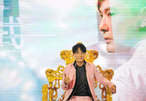 张信哲：我没有叛逆到不唱情歌