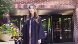 邵霞：“玫瑰公主”走出的多样人生