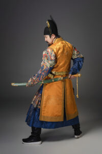 章纹辨品秩 衣冠载礼乐 揭秘首部《汉服》英文书（六）