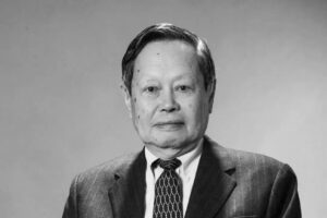 杨振宁的三次告别