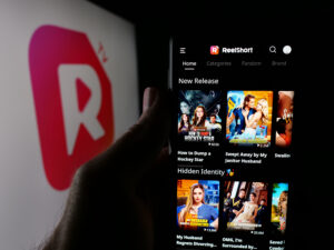 中国短剧杀疯北美  这波文化出海有点牛